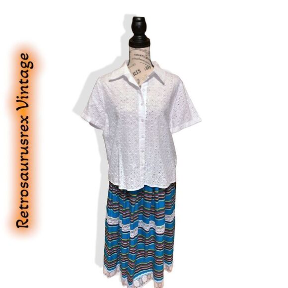 VINTAGE rockabilly white eyelet lace collared button up shirt, 12P large - Picture 2 of 5